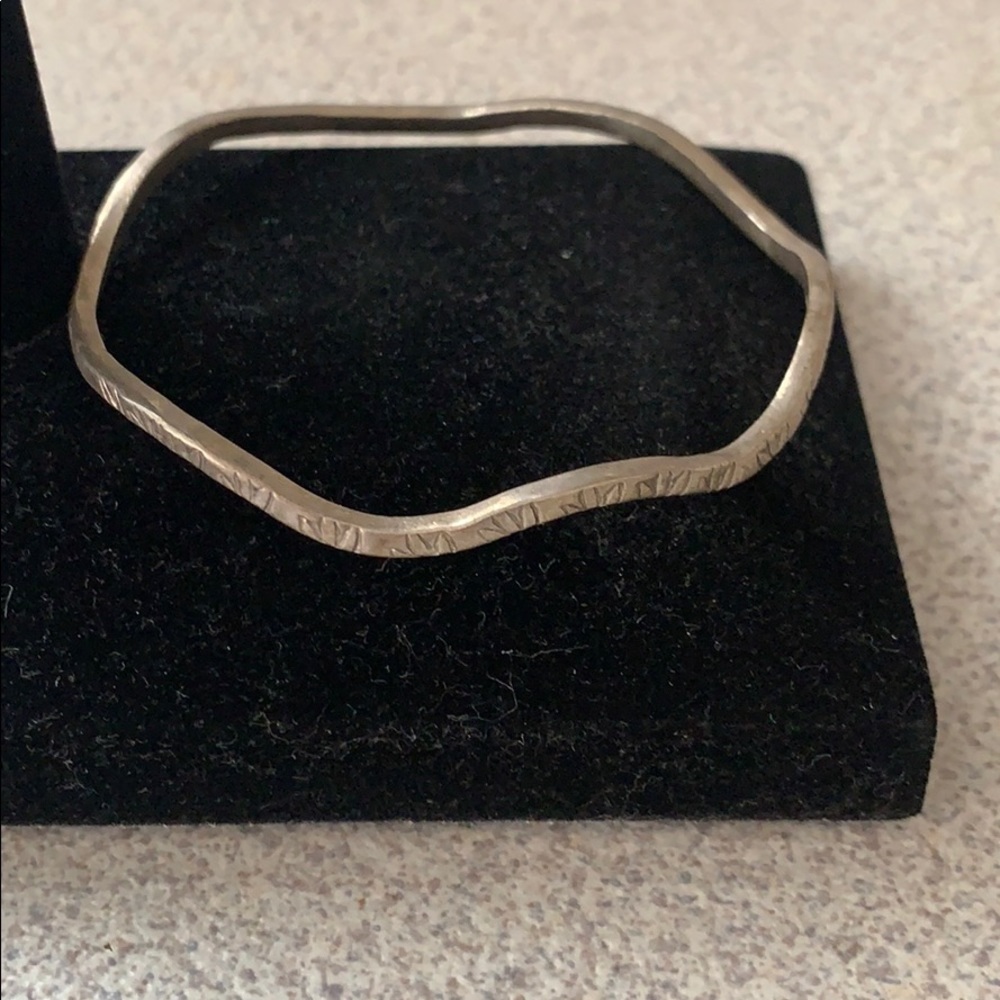 Sterling silver bangle